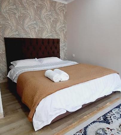 Cosy flat Apartment Semey Ngoại thất bức ảnh